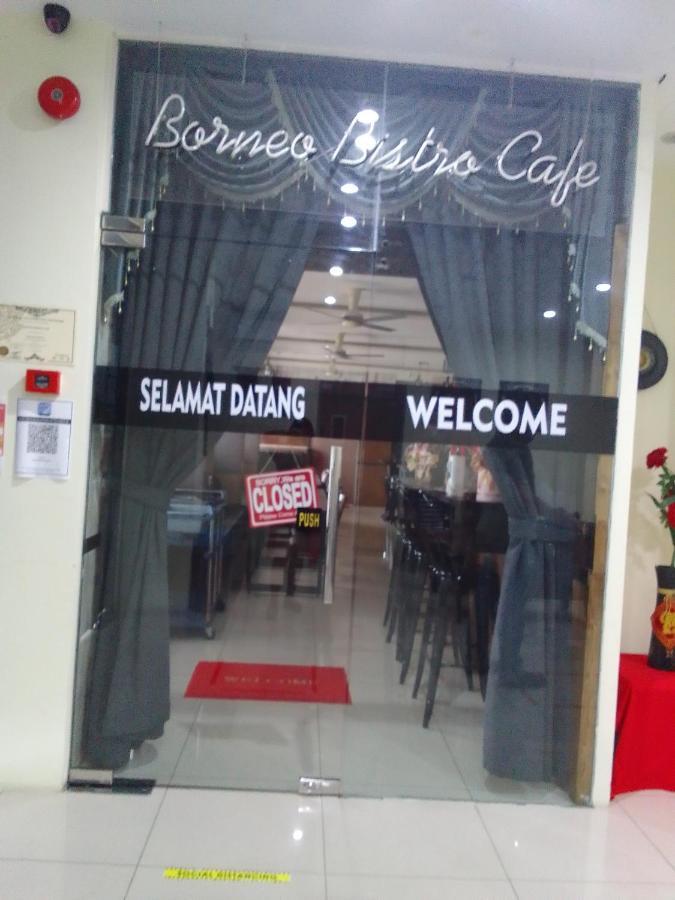 Super Oyo 90464 Borneo Suites Hotel โกตาคินาบาลู ภายนอก รูปภาพ